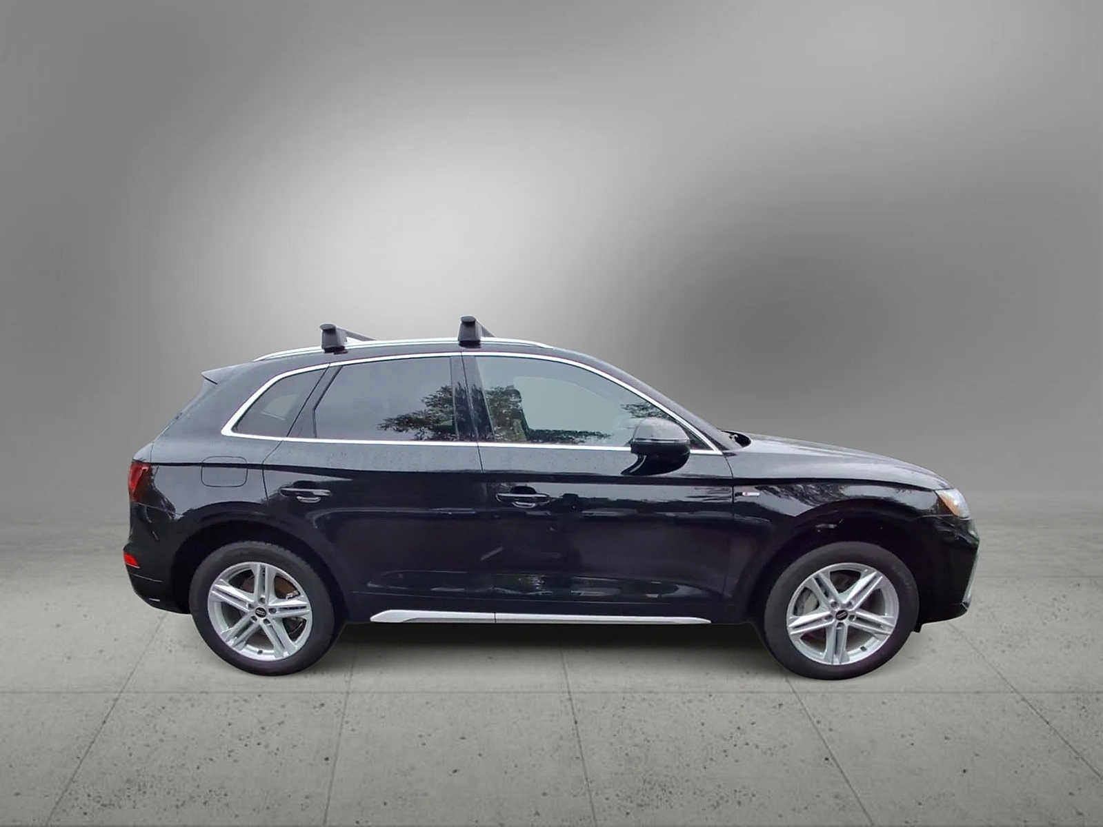 Used 2024 Audi Q5 e Premium w/ Convenience Package AWD/4WD image 9