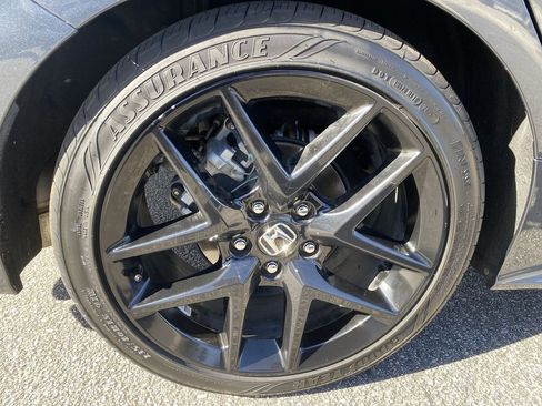 Used 2023 Honda Civic Sport image 32