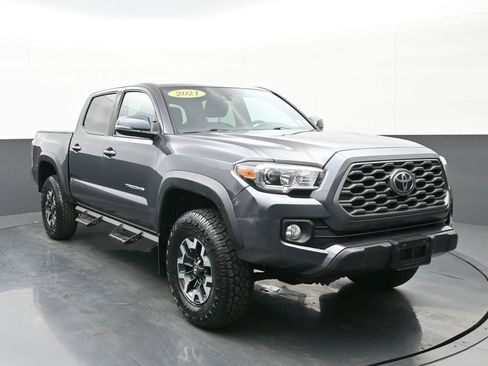 Used 2021 Toyota Tacoma TRD Off-Road image 1