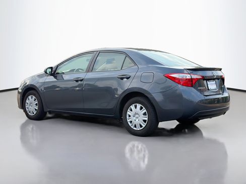 Used 2016 Toyota Corolla LE FWD image 4