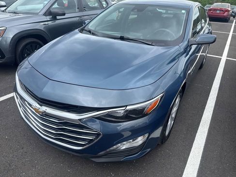 Used 2025 Chevrolet Malibu LT image 1