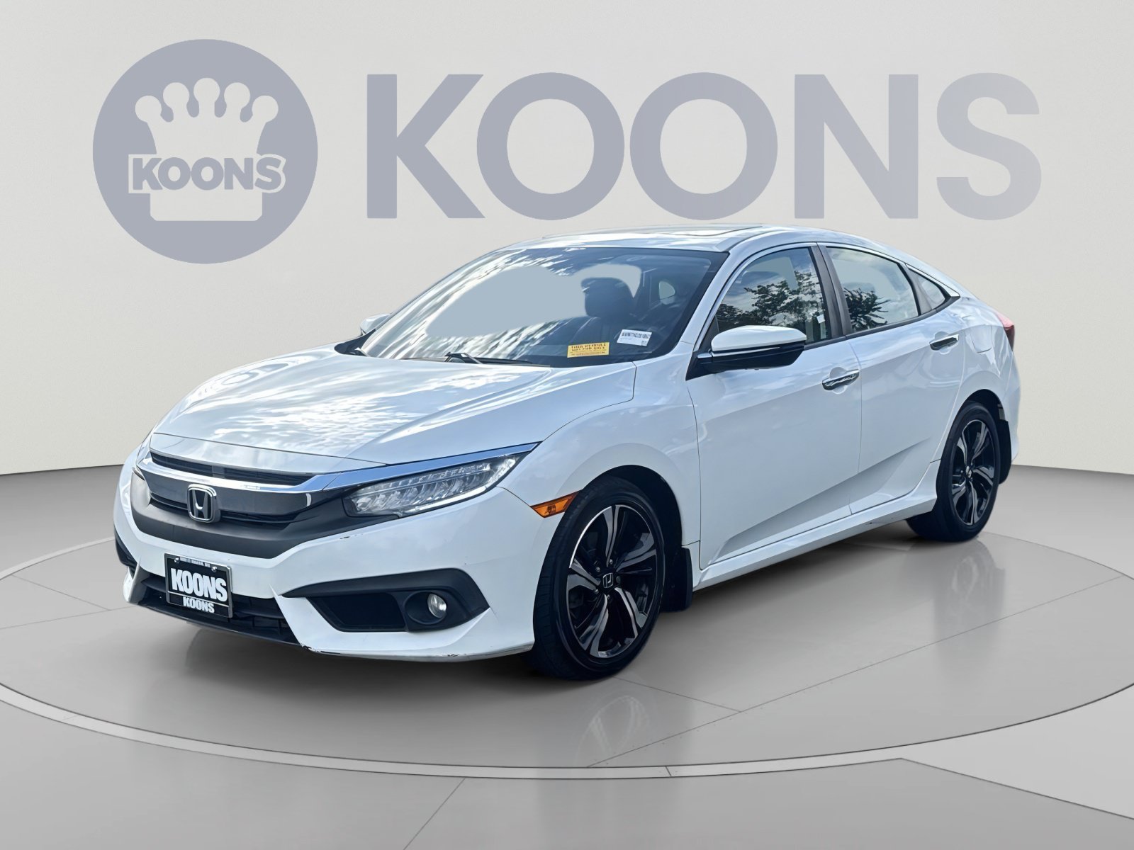 Used 2017 Honda Civic Touring image 5