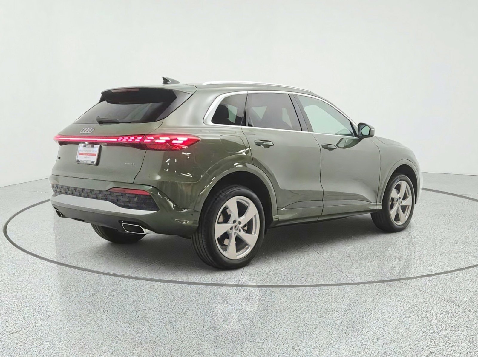 Used 2025 Audi Q5 Premium AWD/4WD image 5