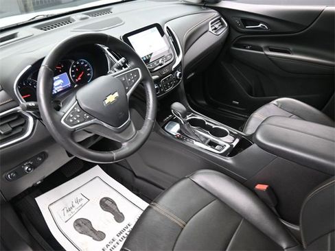 Used 2022 Chevrolet Equinox Premier image 18