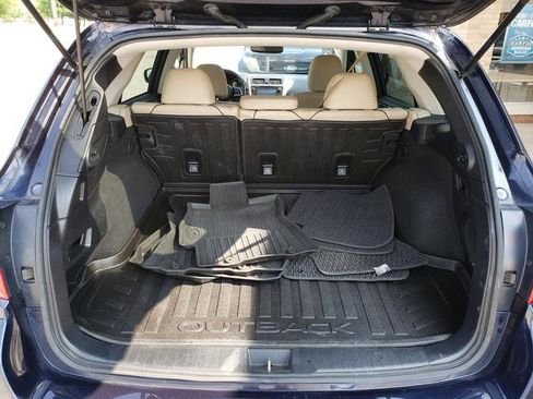 Used 2018 Subaru Outback 2.5i Limited AWD/4WD image 5