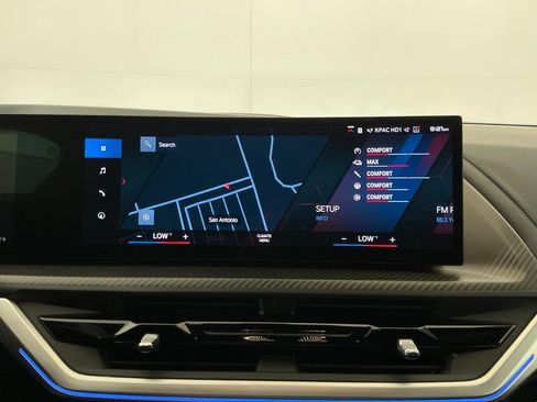Used 2023 BMW XM AWD/4WD image 11