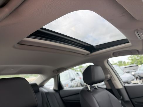 Used 2025 Honda Accord Touring image 11
