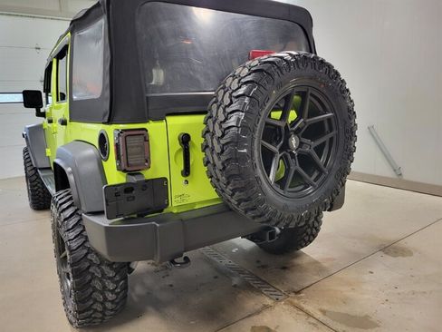 Used 2016 Jeep Wrangler Unlimited Sport w/ Quick Order Package 24S AWD/4WD image 7