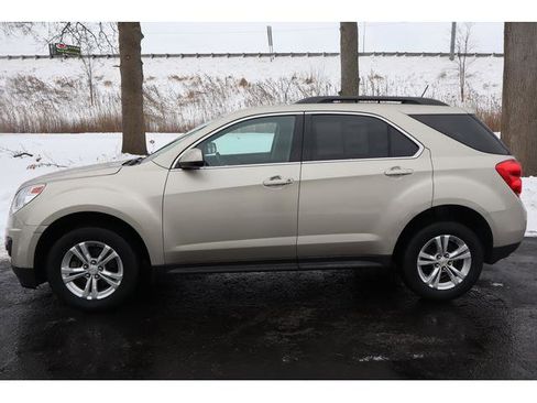 Used 2013 Chevrolet Equinox LT w/ Driver Convenience Package image 4