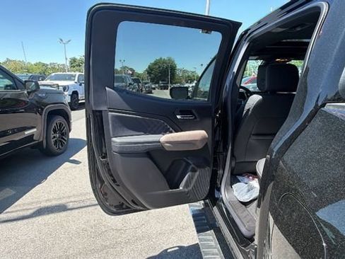 New 2026 GMC Canyon Denali AWD/4WD image 30