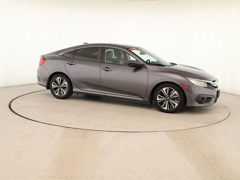 Used 2017 Honda Civic EX-L image 9
