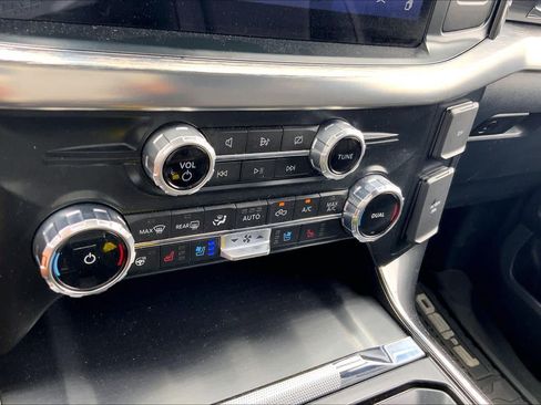 Used 2022 Ford F150 Lariat w/ Equipment Group 502A High AWD/4WD image 45