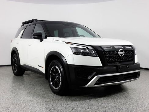 Used 2023 Nissan Pathfinder Rock Creek image 12
