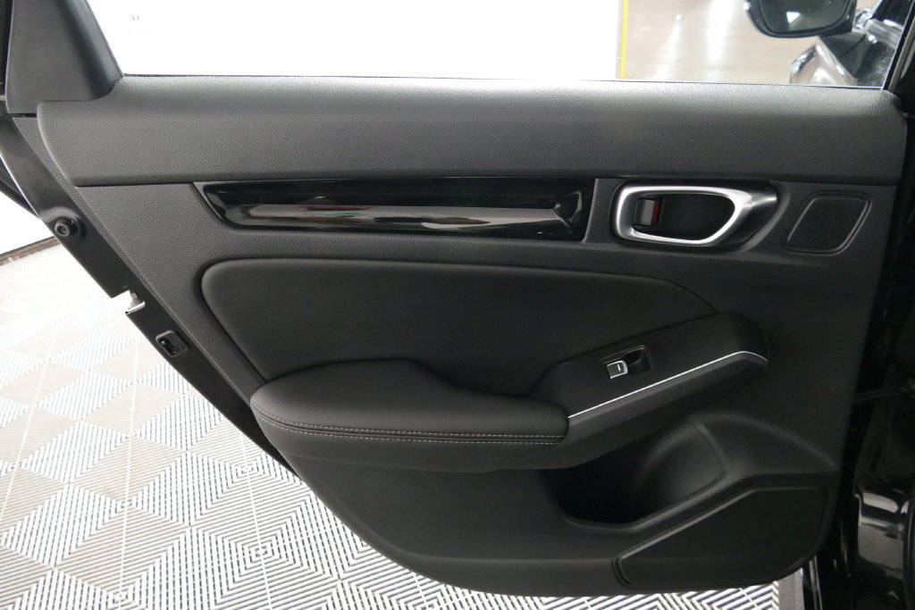 Used 2022 Honda Civic Touring image 26