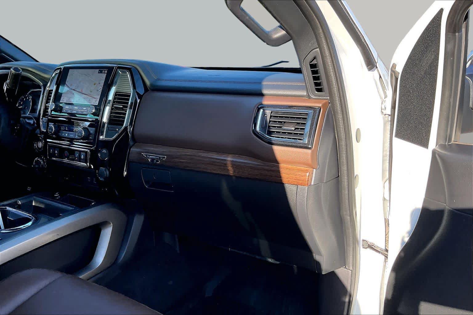 Used 2023 Nissan Titan Platinum Reserve w/ Moonroof Package AWD/4WD image 17