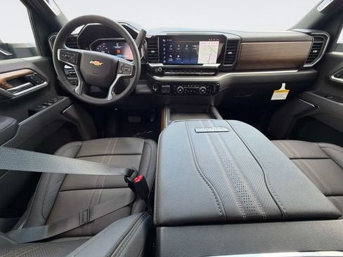 New 2026 Chevrolet Silverado 3500 High Country w/ High Country Premium Package AWD/4WD image 17