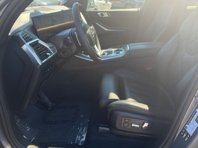 Used 2025 BMW X5 xDrive40i w/ Premium Package AWD/4WD image 25