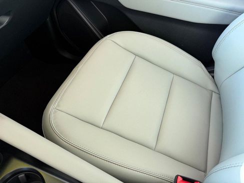 New 2026 Ford Explorer Active w/ Active Comfort Package image 26