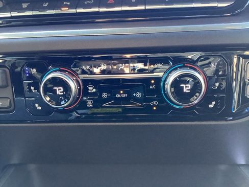 New 2025 GMC Sierra 2500 SLT w/ SLT Premium Package image 29