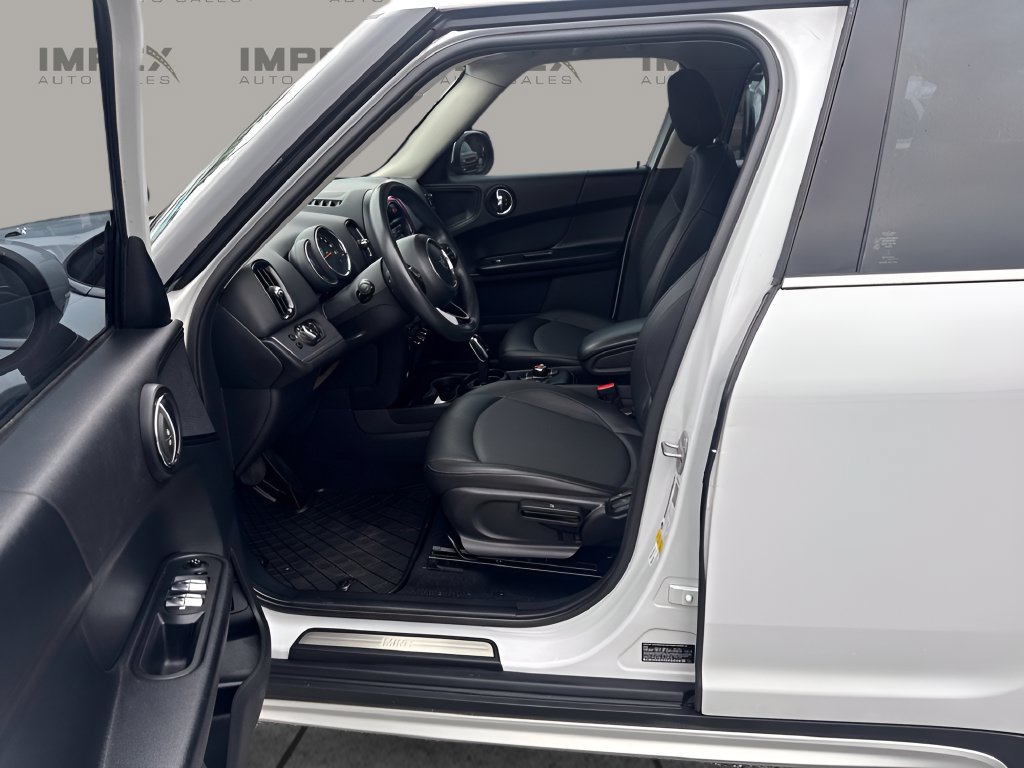 Used 2020 MINI Cooper Countryman FWD image 28