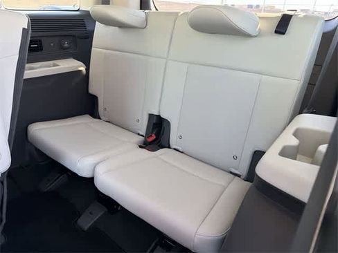 Certified 2025 Hyundai Santa Fe Calligraphy image 8