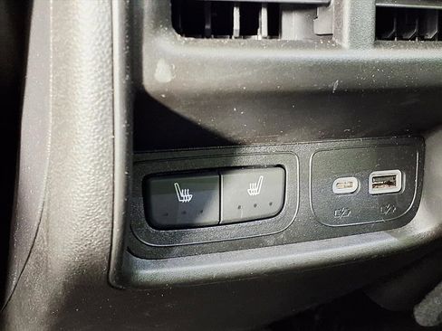 Certified 2023 Cadillac XT4 Premium Luxury w/ Cold Weather Package image 15