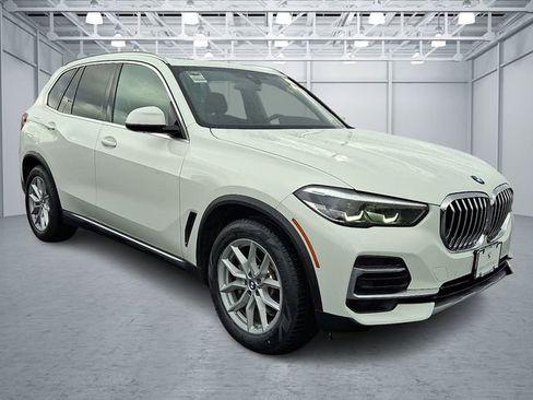 Certified 2022 BMW X5 xDrive40i image 3
