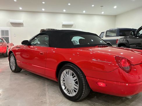 Used 2002 Ford Thunderbird Deluxe image 3