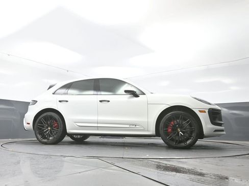 Used 2023 Porsche Macan GTS image 25