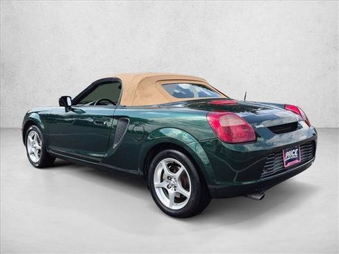 Used 2002 Toyota MR2 RWD image 8