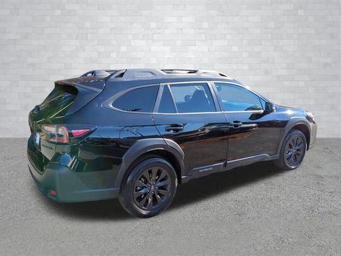 Used 2023 Subaru Outback Onyx Edition image 4