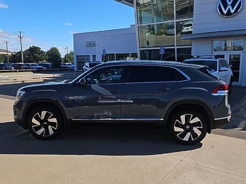 New 2026 Volkswagen Atlas Cross Sport SEL AWD/4WD image 8