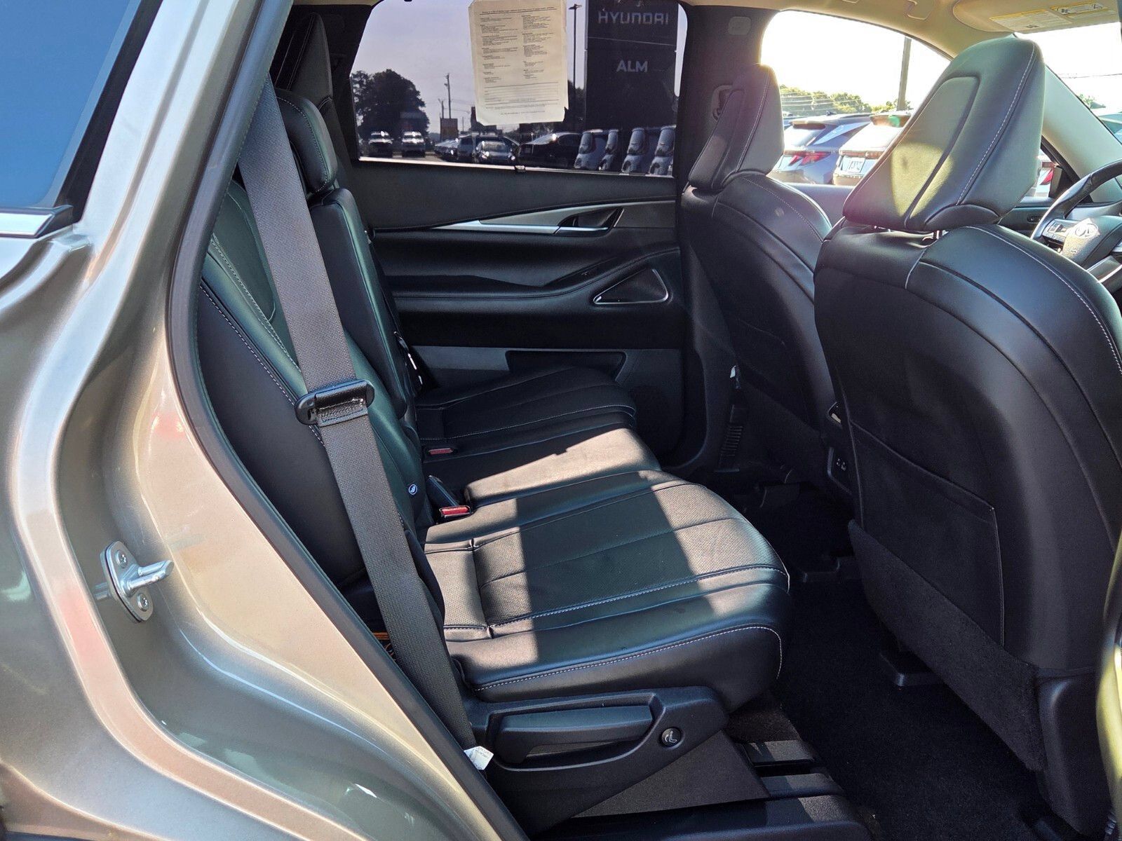 Used 2022 INFINITI QX60 Luxe w/ Vision Package FWD image 16