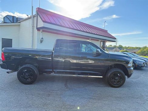 Used 2016 RAM 2500 Big Horn w/ Black Appearance Group image 4