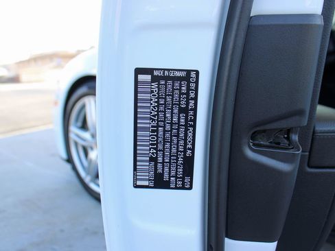 Used 2020 Porsche Panamera image 48