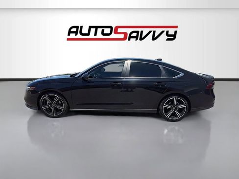 Used 2025 Honda Accord Sport image 4