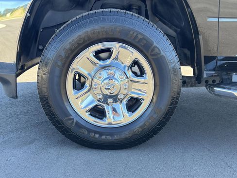 Used 2024 RAM 2500 Big Horn w/ Bed Utility Group image 33