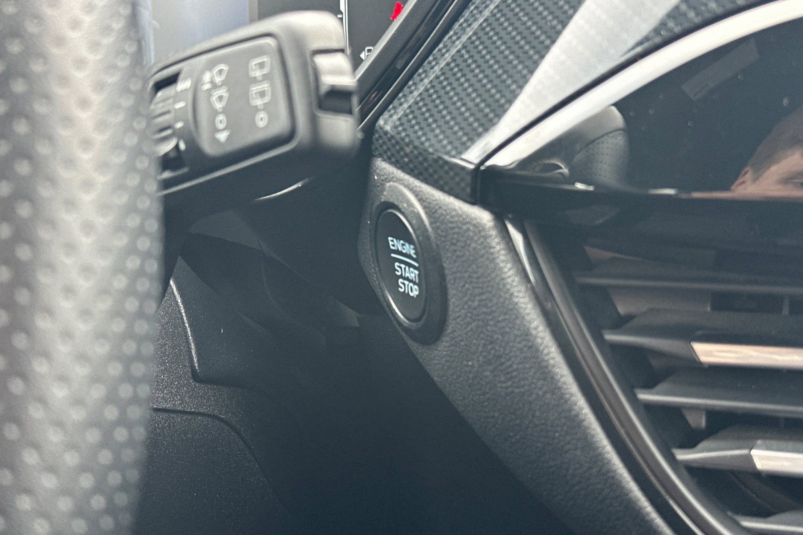 Used 2024 Ford Escape ST-Line w/ Equipment Group 301A FWD image 34