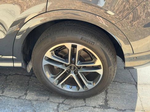 Used 2025 Audi Q5 Premium Plus w/ Premium Plus image 5