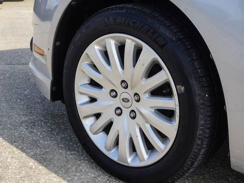 Used 2010 Ford Fusion Hybrid FWD image 6