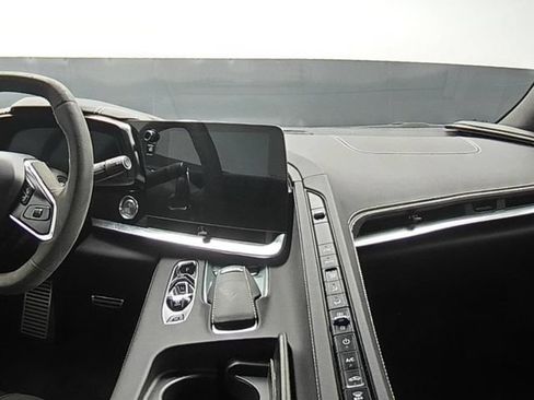 Used 2023 Chevrolet Corvette Stingray Coupe w/ Z51 Performance Package RWD image 20