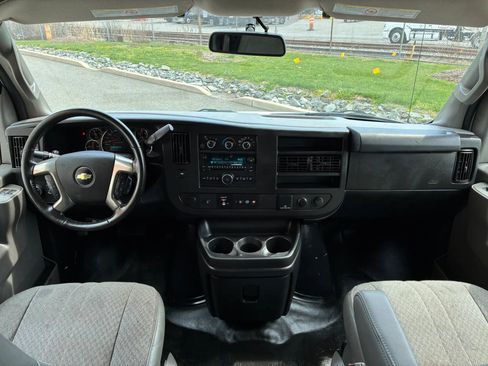Used 2019 Chevrolet Express 2500 w/ Driver Convenience Package RWD image 18