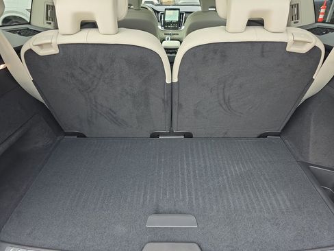 New 2026 Volvo XC90 B6 Ultra image 21