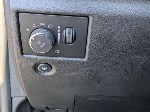 Used 2017 Jeep Grand Cherokee Limited image 14