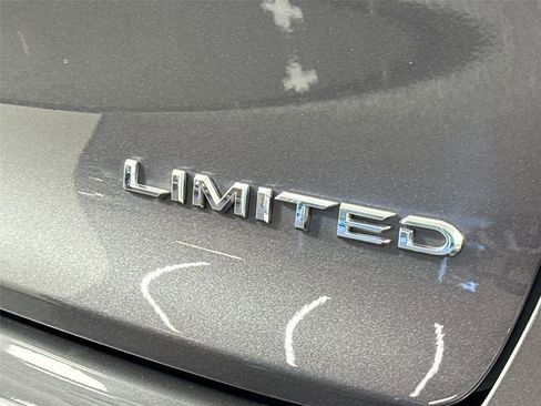 Used 2024 Toyota Crown Limited image 11