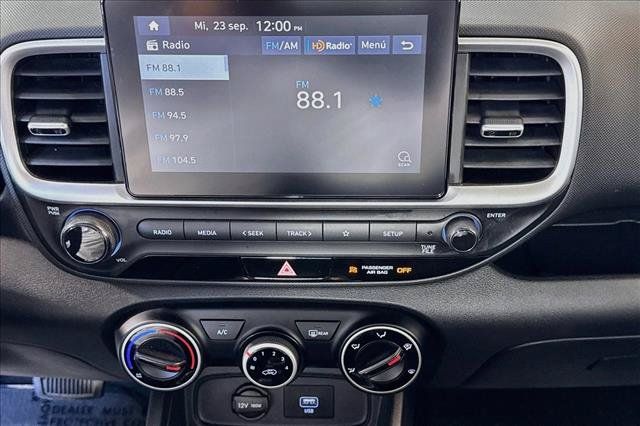 Used 2020 Hyundai Venue SE FWD image 15