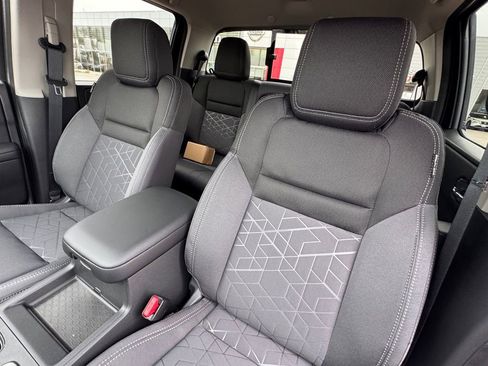 New 2026 Nissan Frontier SV w/ SV Convenience Package image 10