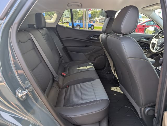 Used 2026 Chevrolet Trax LT w/ Driver Confidence Package FWD image 17