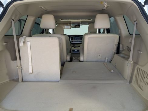 Used 2014 Toyota Highlander Limited w/ Driver Technology Package FWD image 27