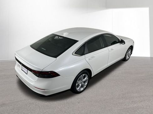 New 2025 Honda Accord LX image 17